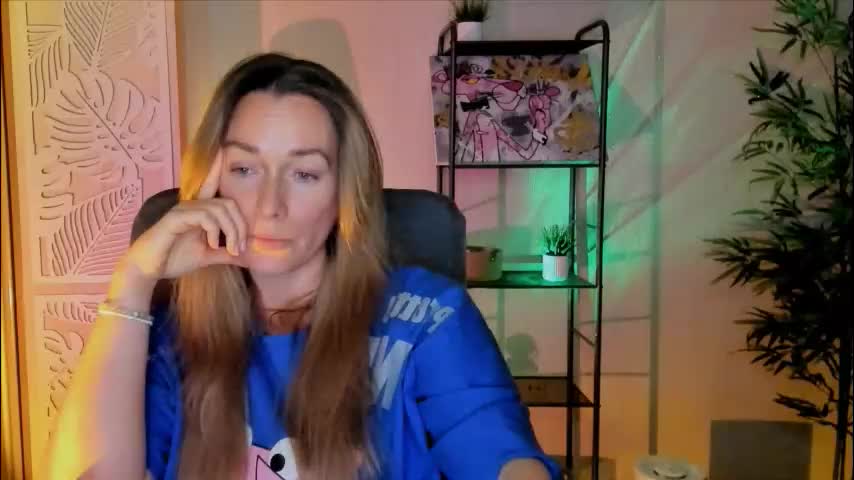 save_the_qween Adult Chat February 2, 2026