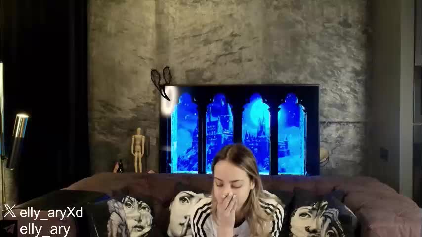 elly_ary Adult Chat February 2, 2026