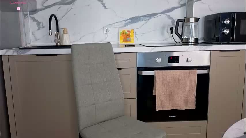 t_tragedienne Adult Chat February 2, 2026