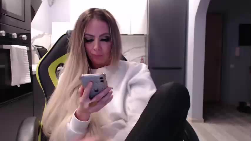 blondalina Adult Chat February 2, 2026