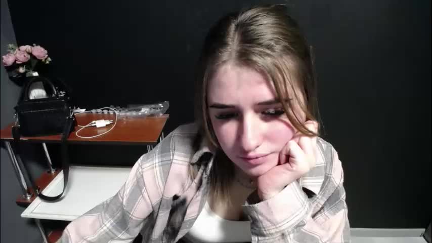 moon_sirennn Adult Chat February 3, 2026