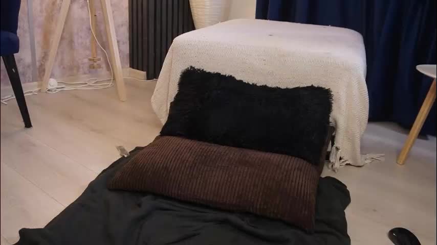 scarleteyes_ Adult Chat February 2, 2026