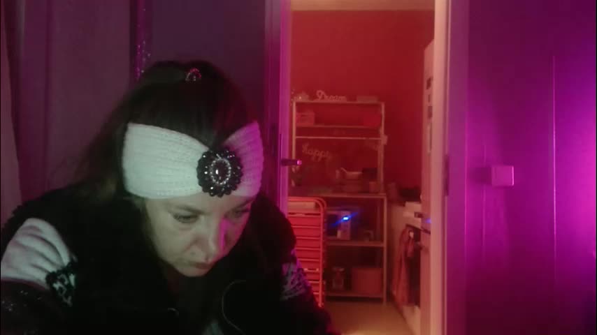 melli23 Adult Chat February 3, 2026