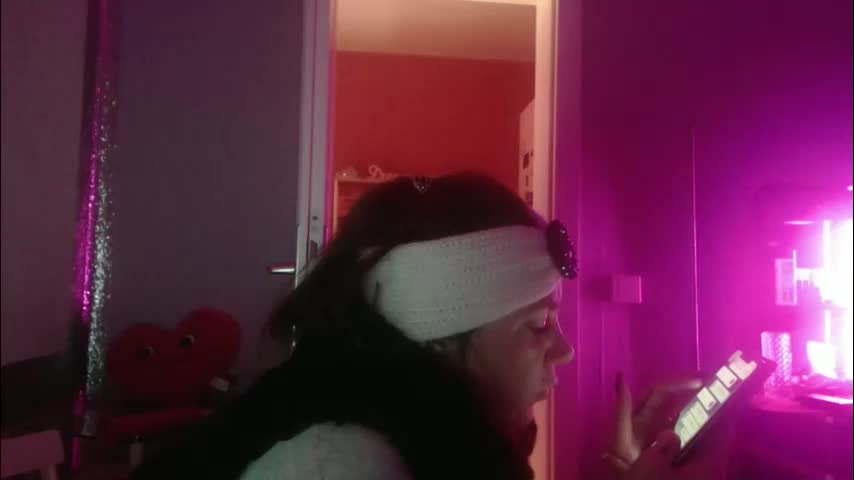 melli23 Adult Chat February 3, 2026