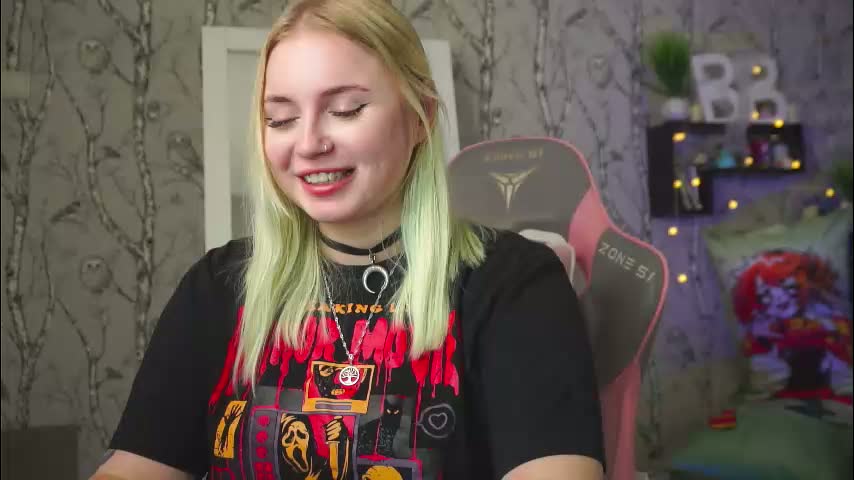 moon_valkyriie Adult Chat February 3, 2026