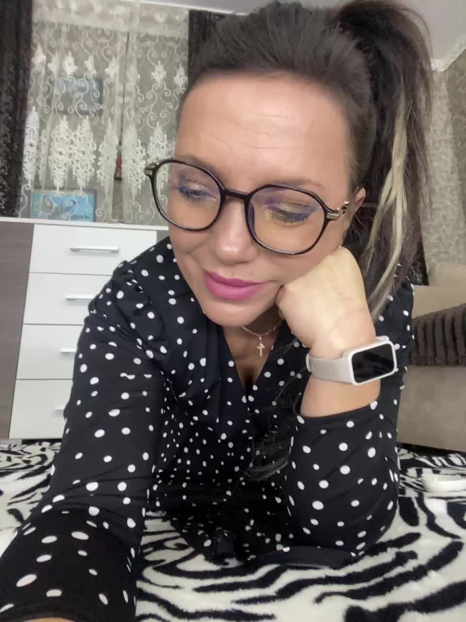 ProstoLolkaXXX Adult Chat February 3, 2026