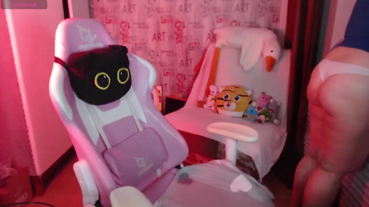 -MeooW- Adult Chat February 3, 2026