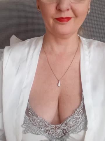 SexiestJess45 Adult Chat February 3, 2026