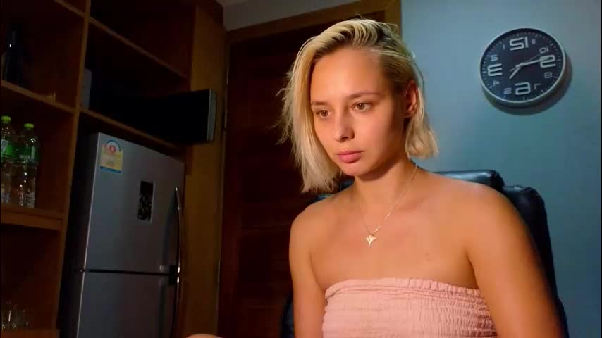 _sweet_gir1 Adult Chat February 3, 2026