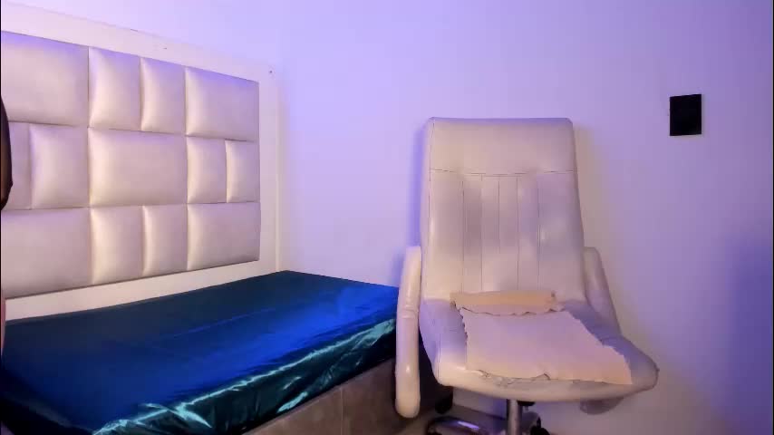 emma__js_ Adult Chat February 4, 2026