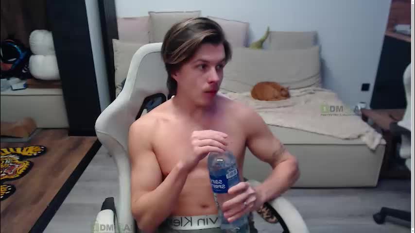 sunny1girl Adult Chat February 4, 2026