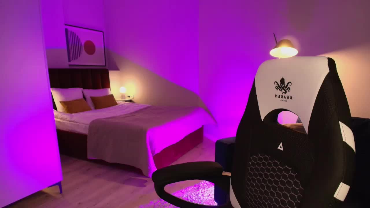 tinafox Adult Chat February 4, 2026