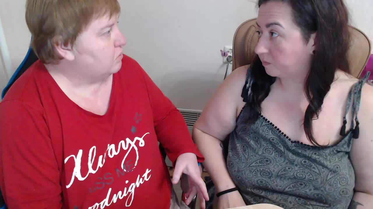 XMollyJaneEX Adult Chat February 4, 2026