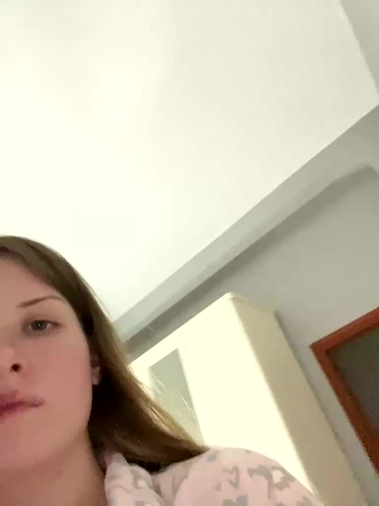 LUCKYGIRLY Adult Chat February 4, 2026