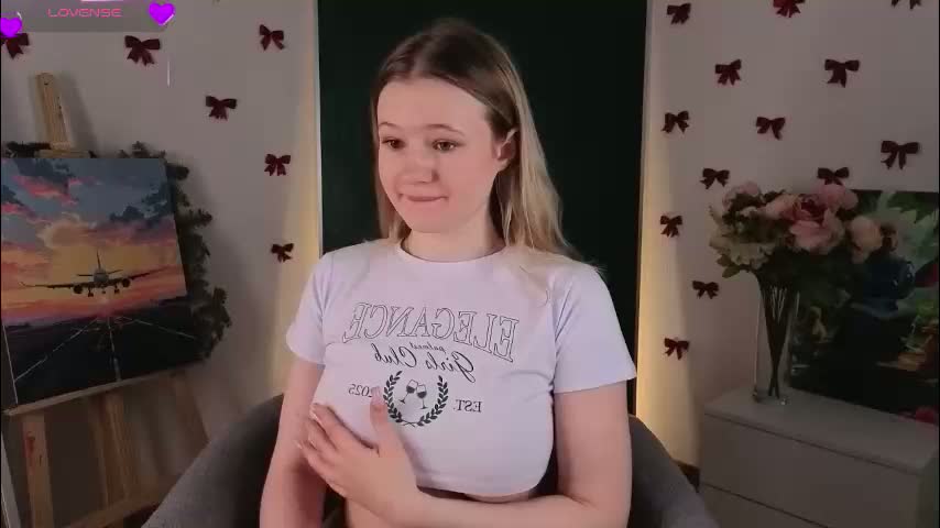 emilyhewell Adult Chat February 4, 2026