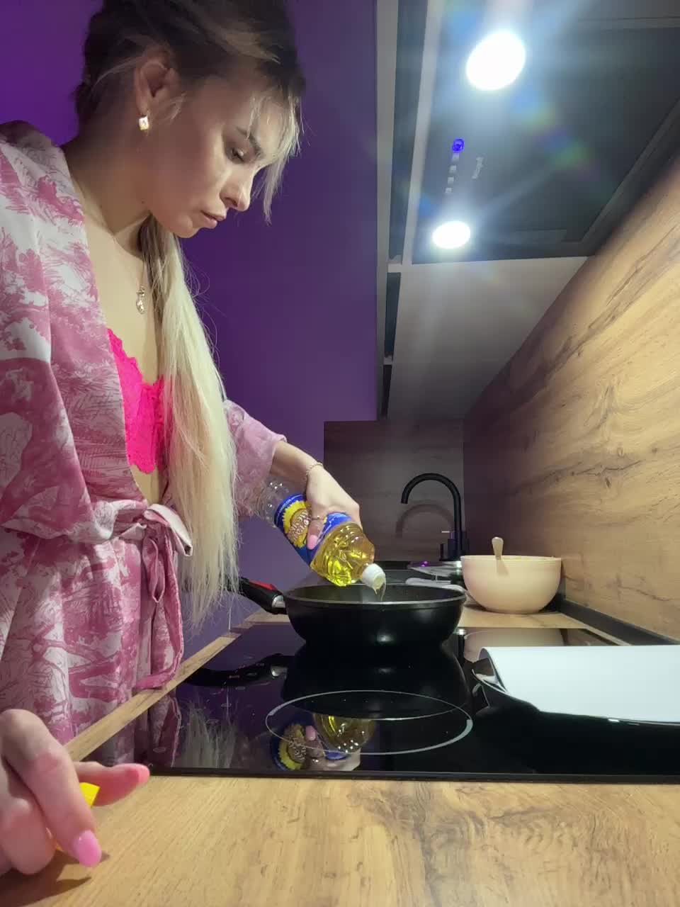 Kocmoc_Katerina Adult Chat February 4, 2026