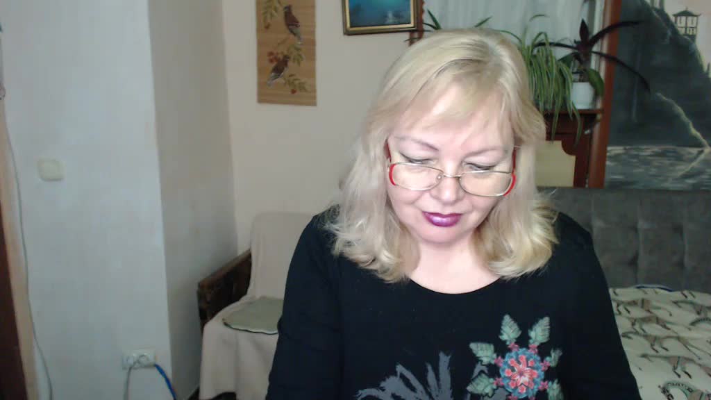 EvelynLoveShy Adult Chat February 4, 2026