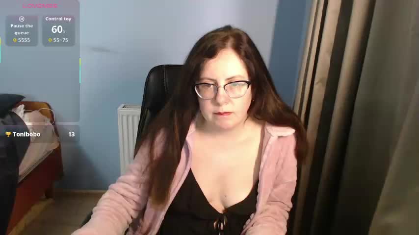 mandarinka28 Adult Chat February 4, 2026