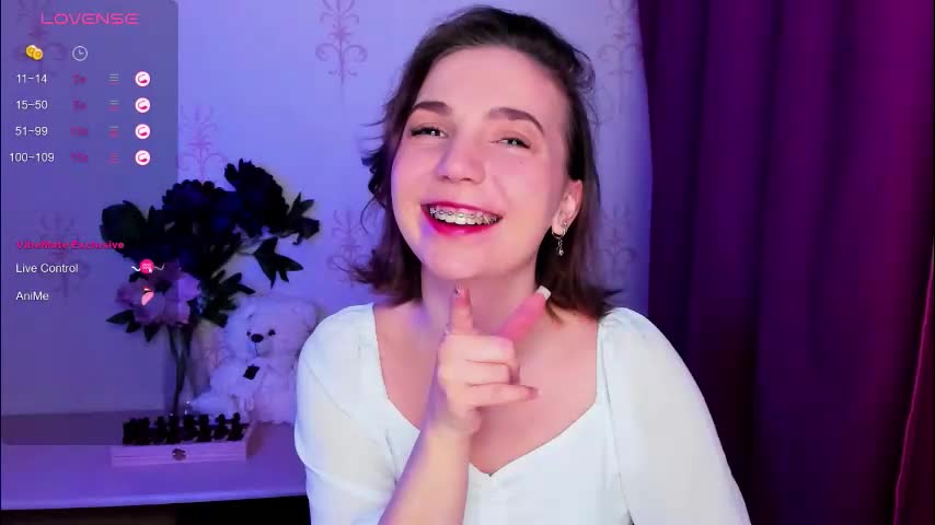 kindhazelhere_ Adult Chat February 4, 2026