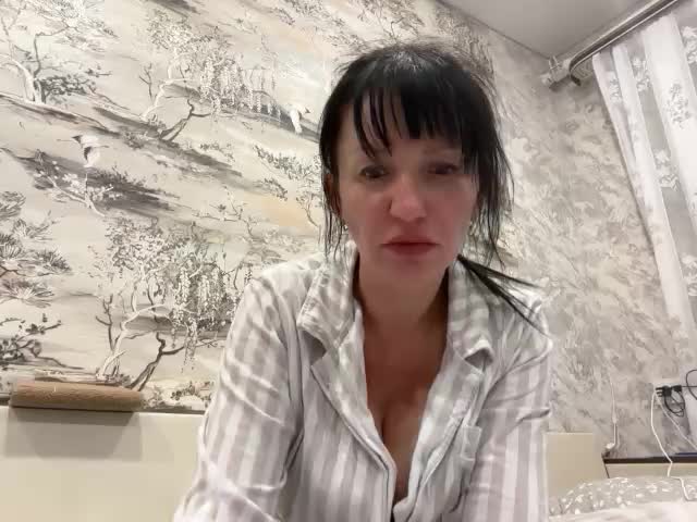 Ona_Anna Adult Chat February 4, 2026