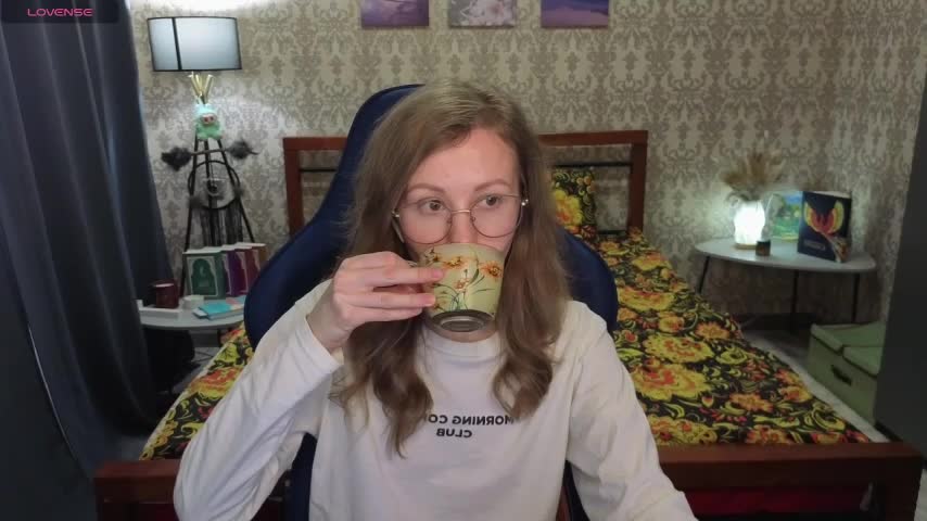 Lill_Mary Adult Chat February 4, 2026