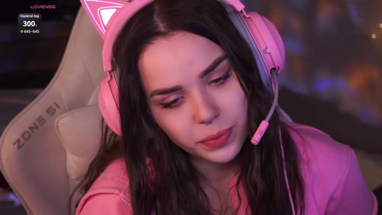 MiniNika Adult Chat February 4, 2026