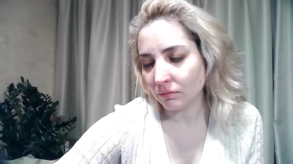 mariska-kiska Adult Chat February 4, 2026