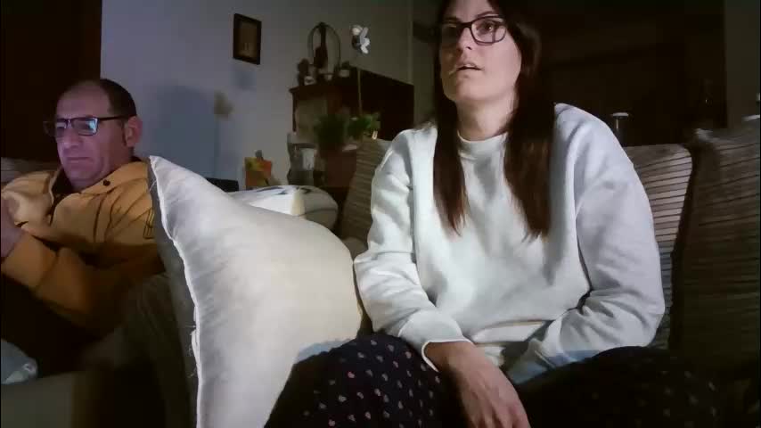 lolahueso Adult Chat February 4, 2026