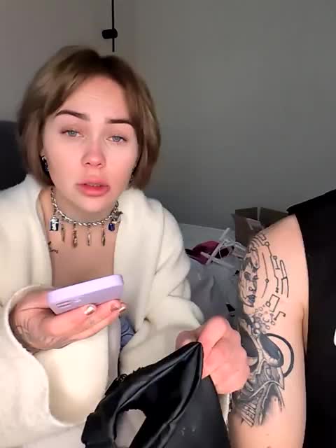 GroteskCouple Adult Chat February 5, 2026