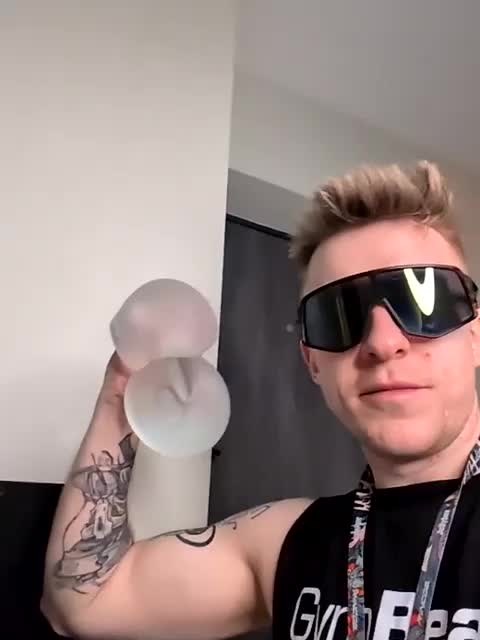 GroteskCouple Adult Chat February 5, 2026