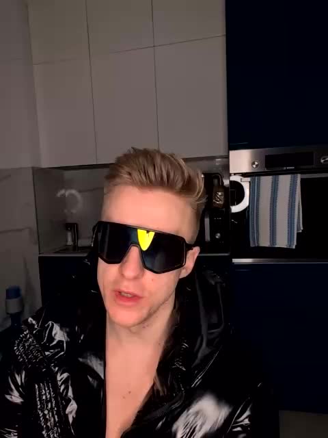 GroteskCouple Adult Chat February 5, 2026