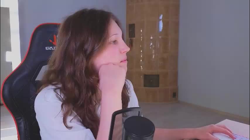 lea_belle_ Adult Chat February 5, 2026