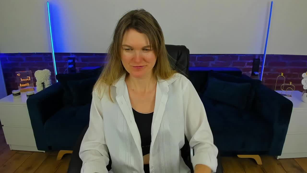 Annabel-xxx Adult Chat February 6, 2026