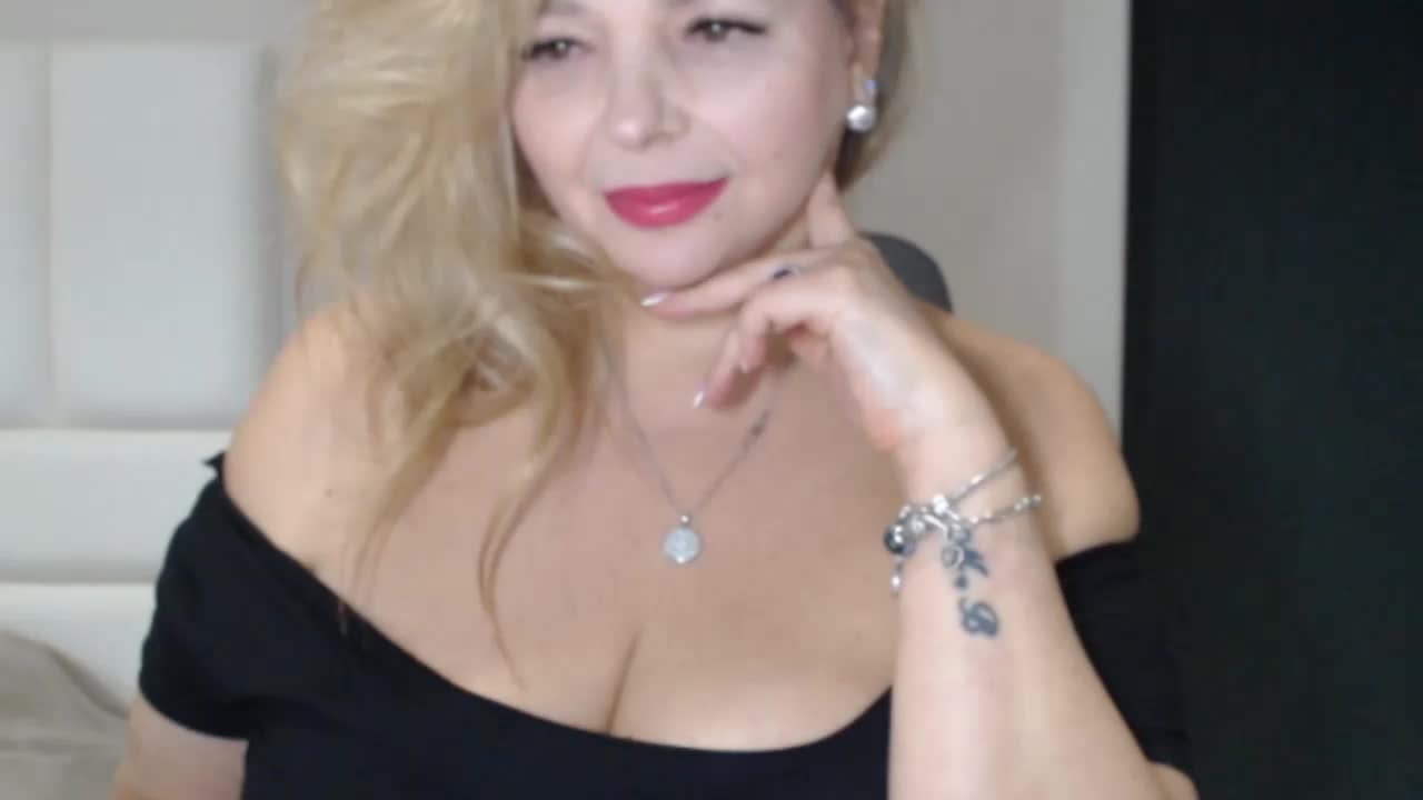 aniutkamau Adult Chat February 7, 2026