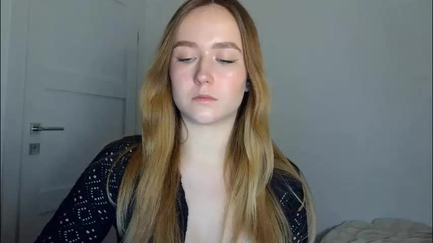 lulu_baby1 Adult Chat February 8, 2026