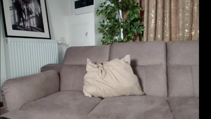 xoxo_cherry1 Adult Chat February 8, 2026