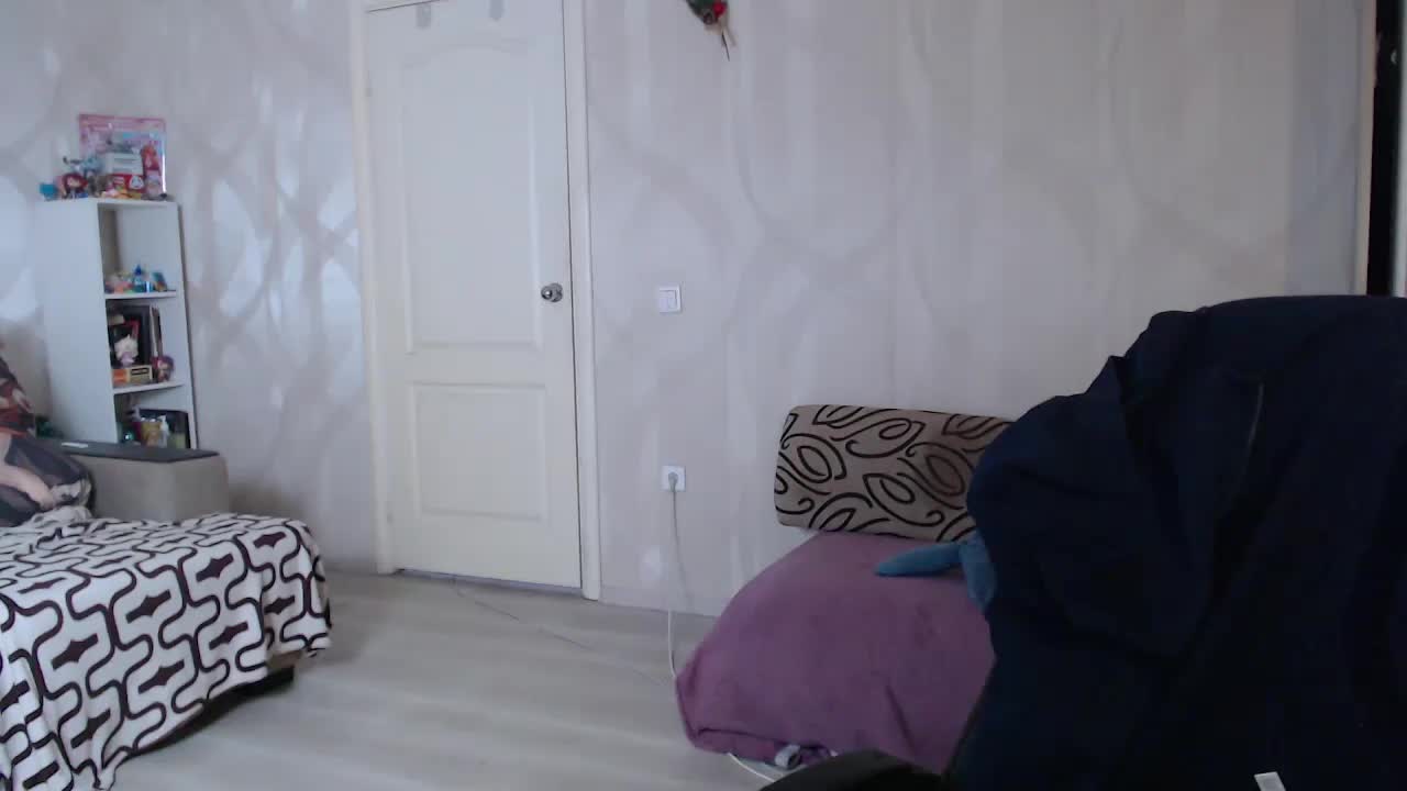 Lizzi-Peach Adult Chat February 8, 2026