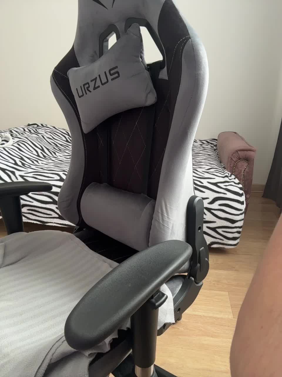 _M_O_L_O_K_O_ Adult Chat February 8, 2026