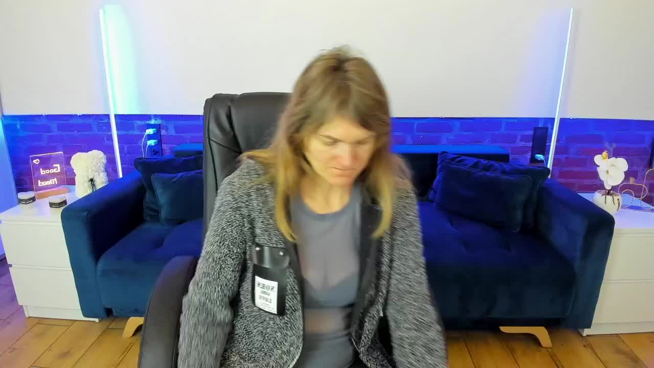 Annabel-xxx Adult Chat February 8, 2026