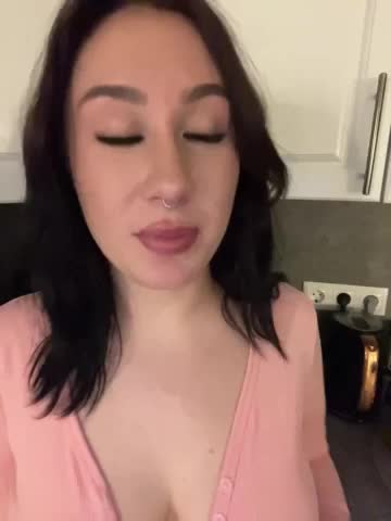 BustyLina Adult Chat February 8, 2026