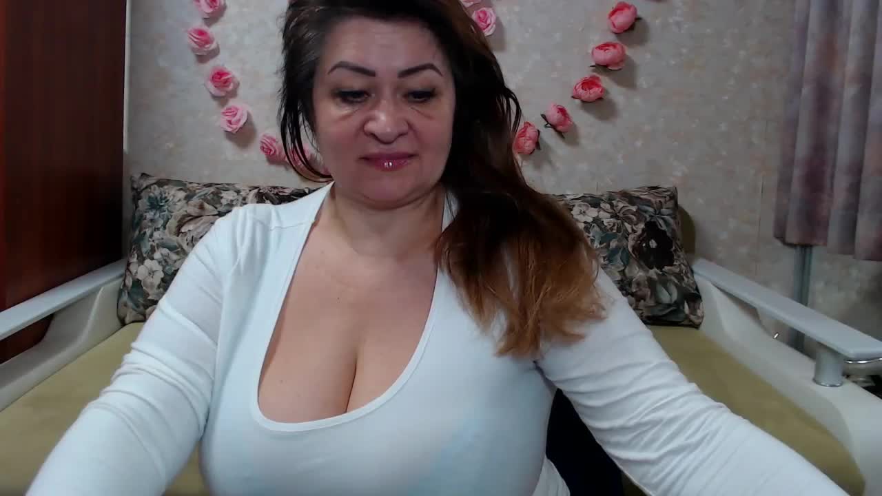 hugenipple Adult Chat February 9, 2026