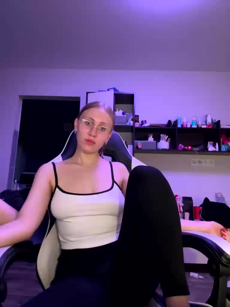 Durnaya_kis Adult Chat February 9, 2026