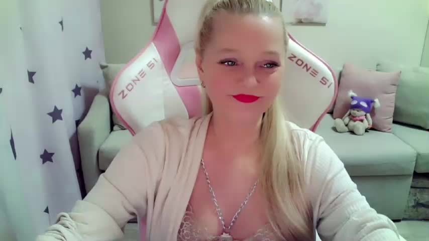 ChristieRoses Adult Chat February 9, 2026