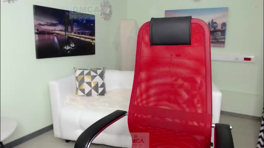 lily_flower7_ Adult Chat February 9, 2026