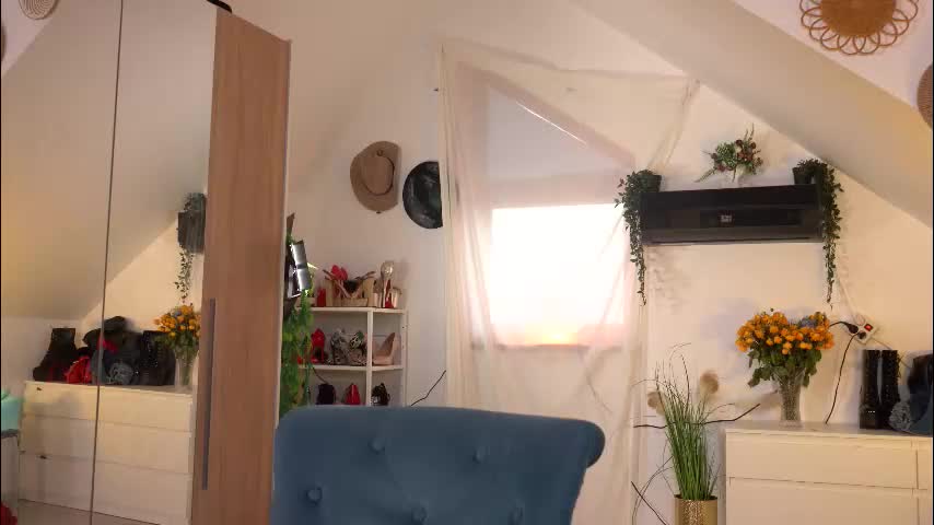 artofboobs Adult Chat February 9, 2026