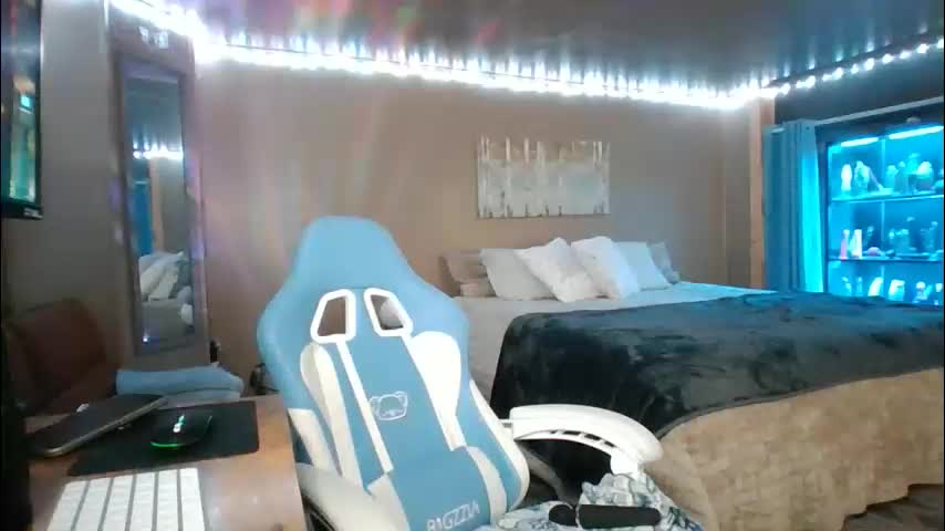 mavismable Adult Chat February 9, 2026