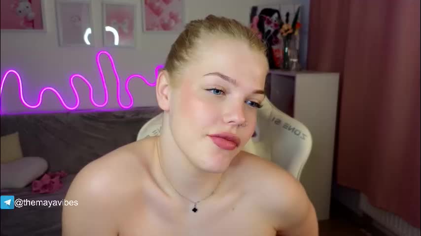 maya_blonde18 Adult Chat February 9, 2026