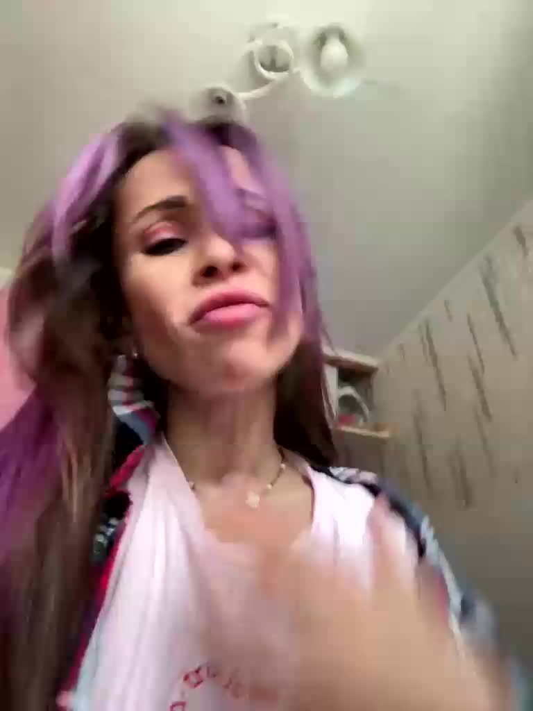 VIP17CoupleDream Adult Chat February 9, 2026