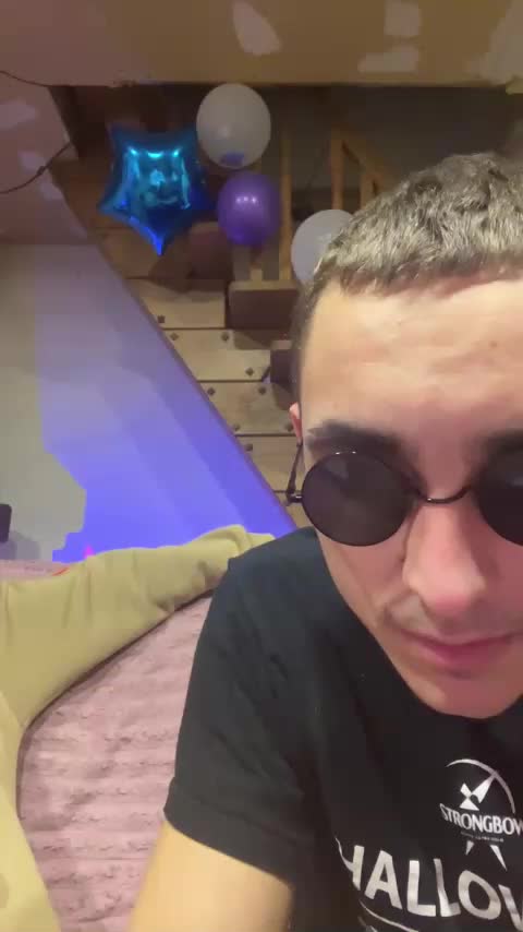 Kartoshka2009 Adult Chat February 10, 2026