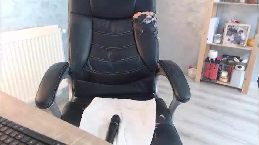 bella_miax Adult Chat February 10, 2026